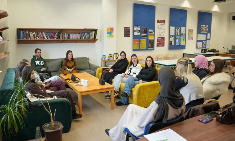 TLT, IUS’ta Kış Okulu Kapsamında Etkileşimli Bir Atölye Çalışmasını Düzenledi