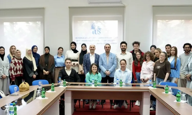 Inspiring Lecture at IUS: Dr. Büyükmatür Explores the World of Mehmet Akif Ersoy