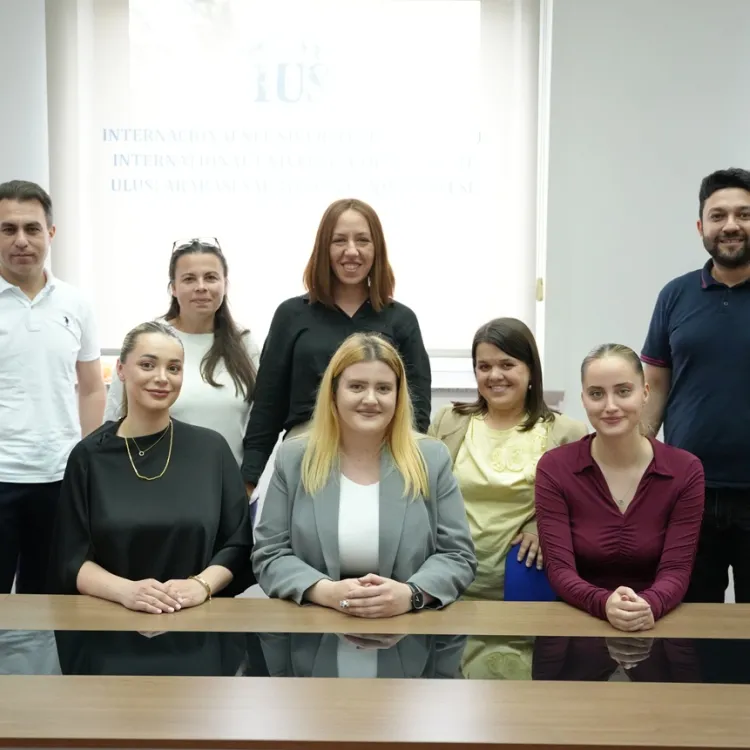 TLT Alumni Talks Connect University Experience with Career Success
